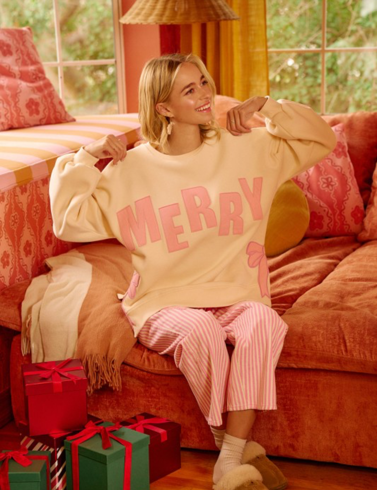 Merry Side Bow Patches Christmas Fleece Sweatshirt – Cream/Pink - Astra's Stellar Boutique