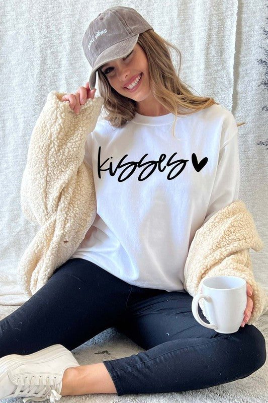 KISSES HEART VALENTINES DAY GRAPHIC SWEATSHIRT - Astra's Stellar Boutique