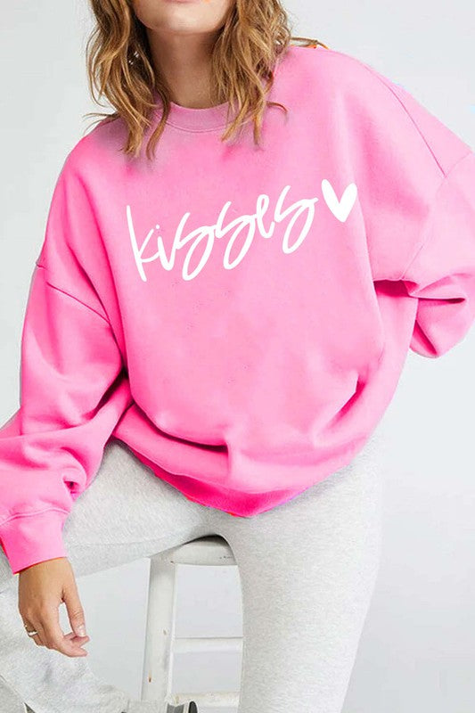 KISSES HEART VALENTINES DAY GRAPHIC SWEATSHIRT - Astra's Stellar Boutique